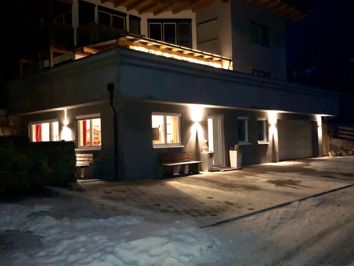 Apartment Venediger Neukirchen am Großvenediger Esterno foto