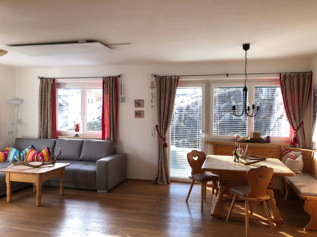 Apartment Venediger Neukirchen am Großvenediger Esterno foto